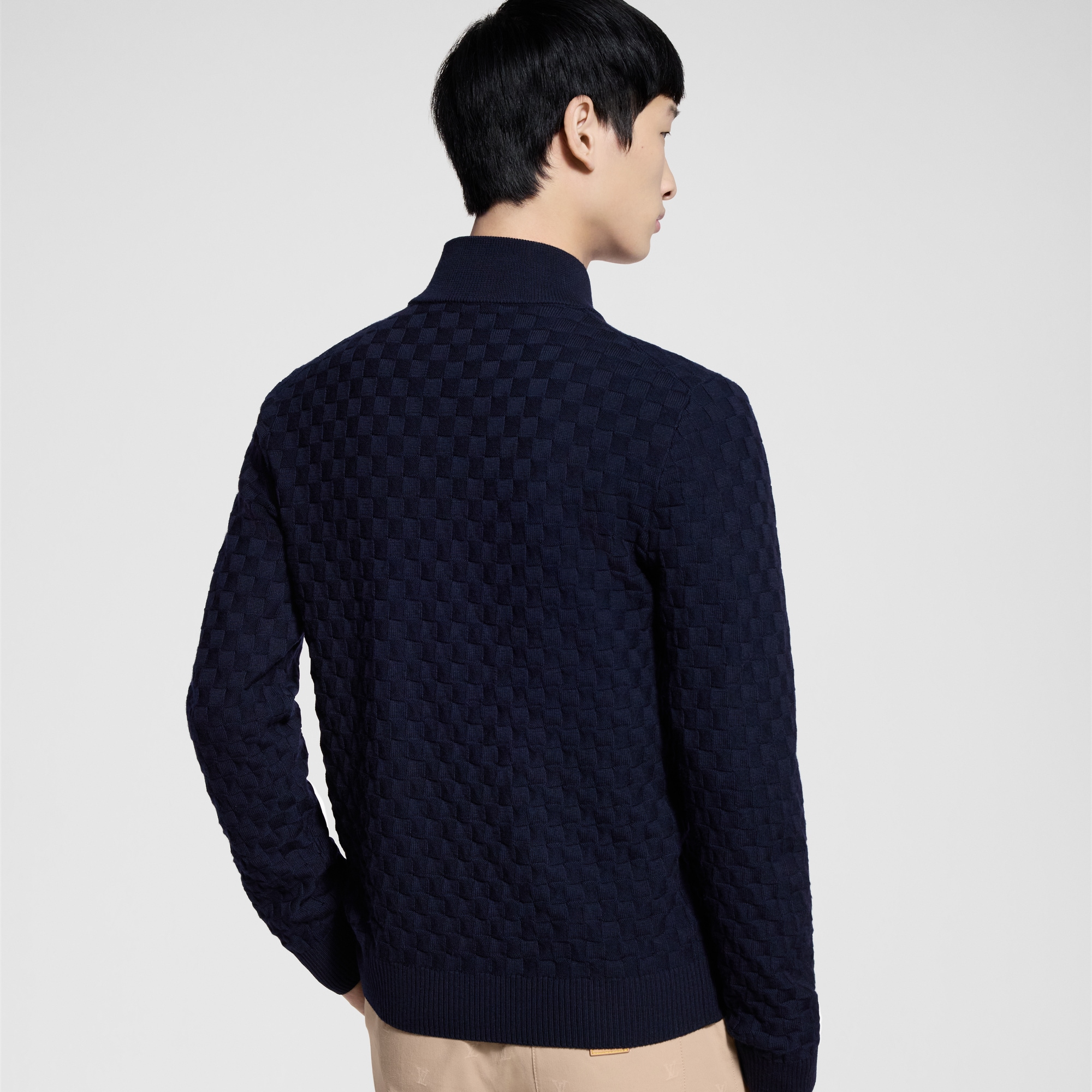  Ready-to-Wear Knitwear and Sweatshirts Damier Signature Zip-Through Cardigan | Louis Vuitton ® (Product zoom)