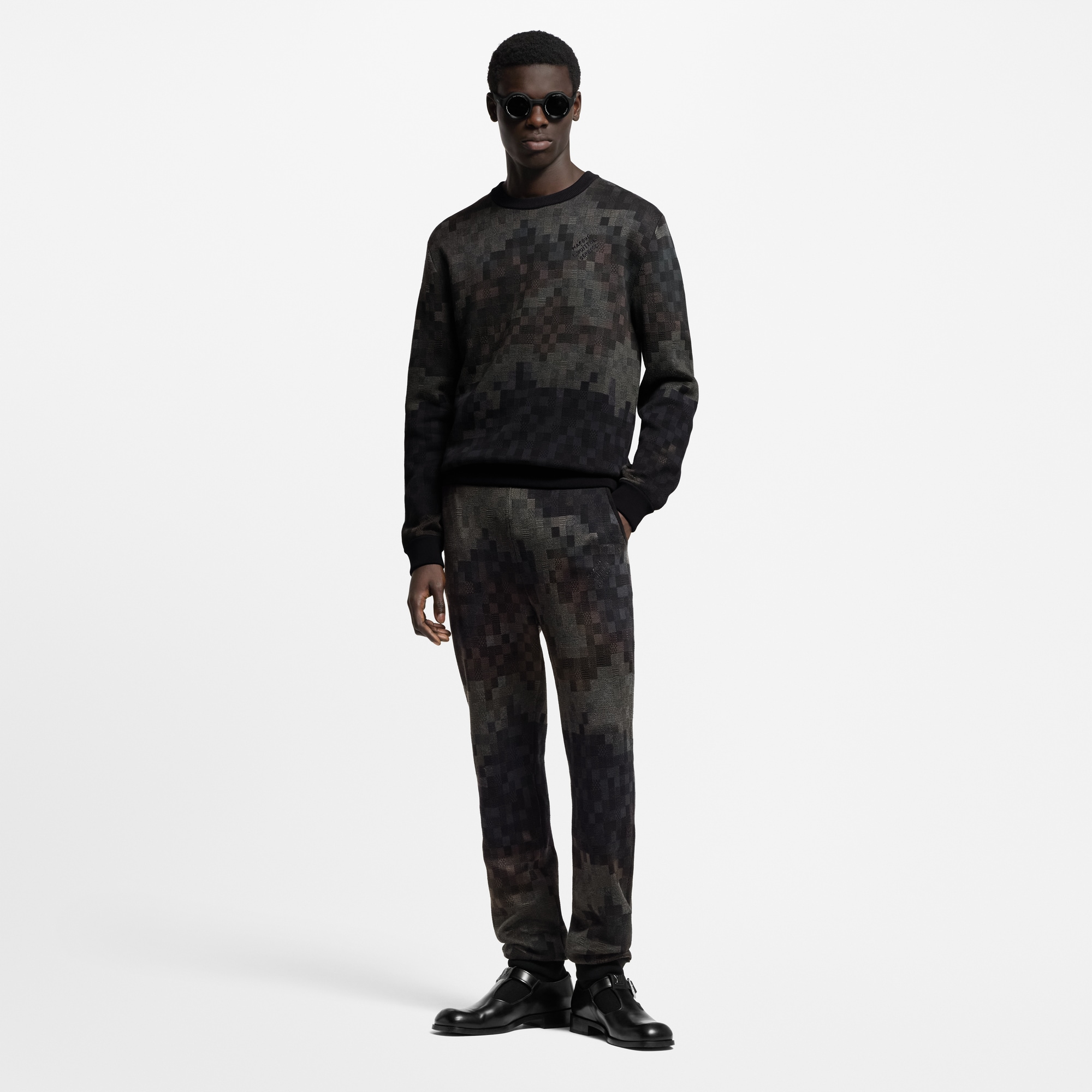  Ready-to-Wear All Ready-to-Wear Damoflage Jacquard Pullover | Louis Vuitton ® (Product zoom)