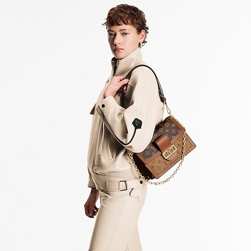 Other Monogram Canvas Handbags All Handbags Dauphine MM | Louis Vuitton ® (Product zoom)