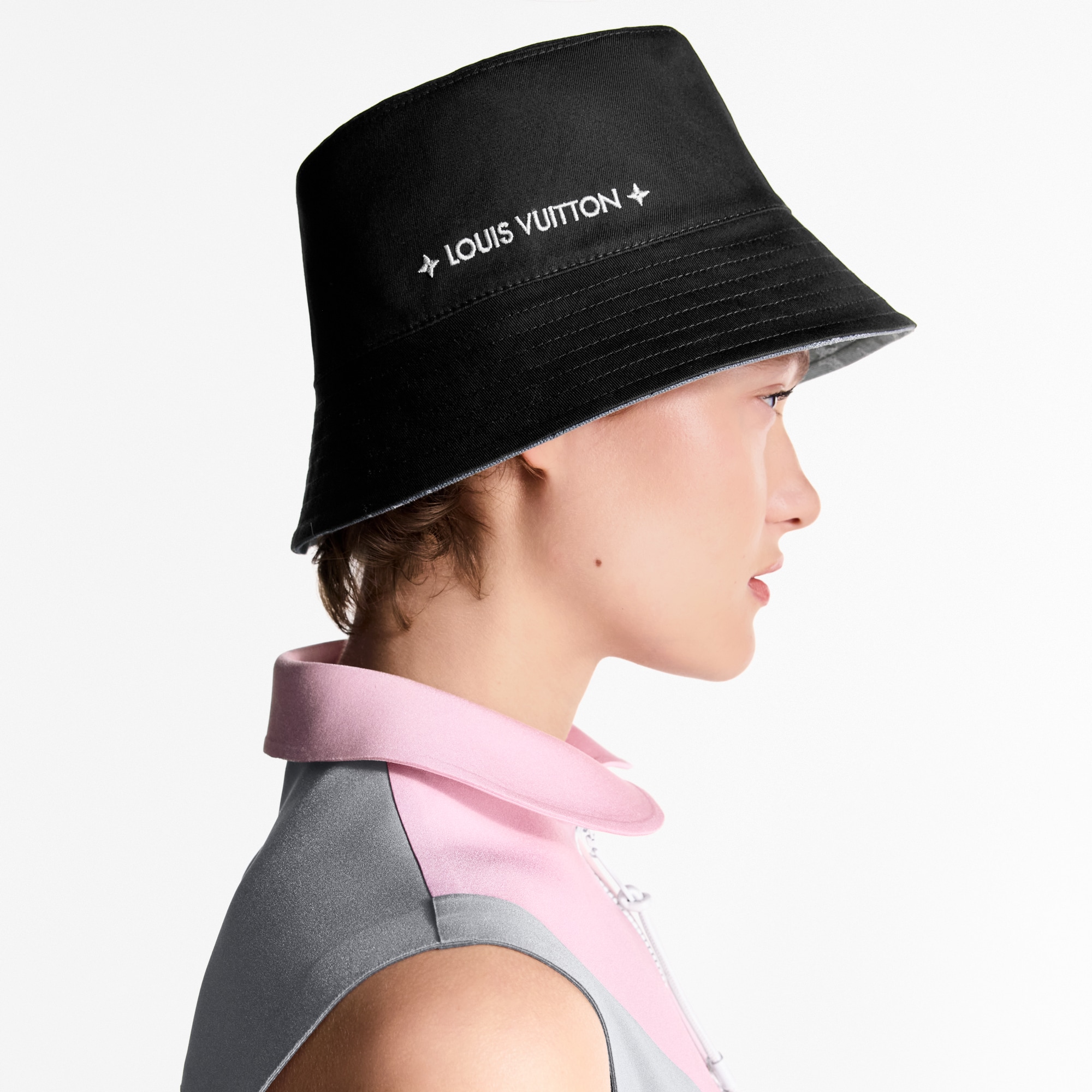 S00 Accessories Hats and Gloves Denim Bucket Hat | Louis Vuitton ® (Product zoom)
