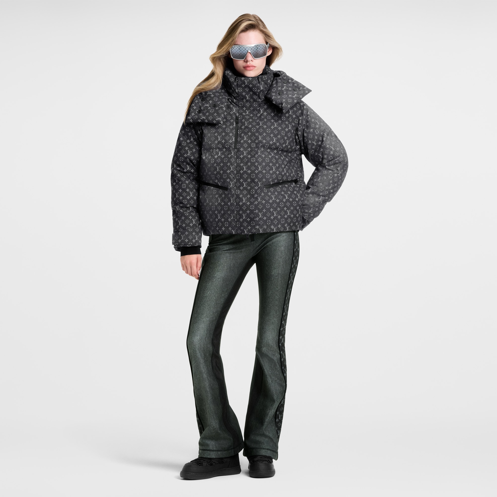  Ready-to-Wear Coats and Jackets Denim-Effect Monogram Ski Jacket | Louis Vuitton ® (Product zoom)