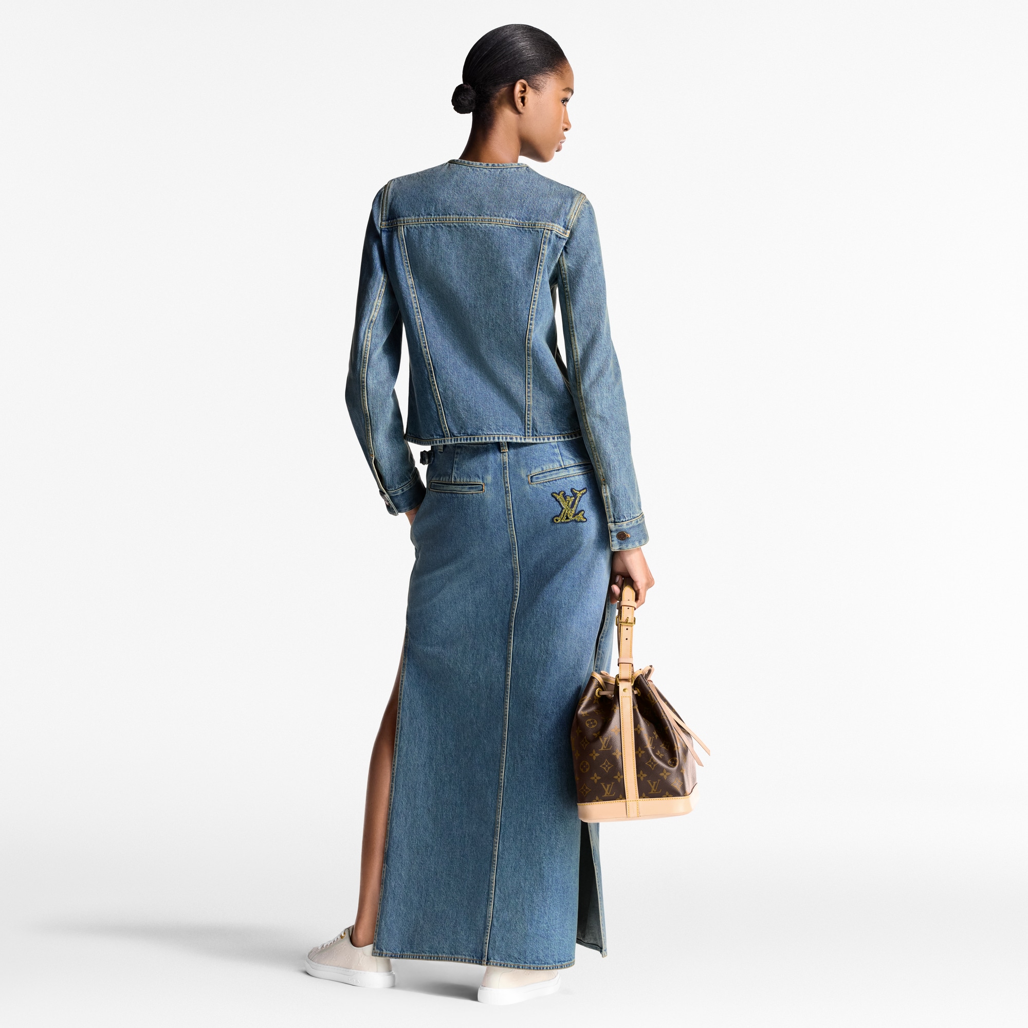  Ready-to-Wear Coats and Jackets Denim Fitted Jacket  | Louis Vuitton ® (Product zoom)