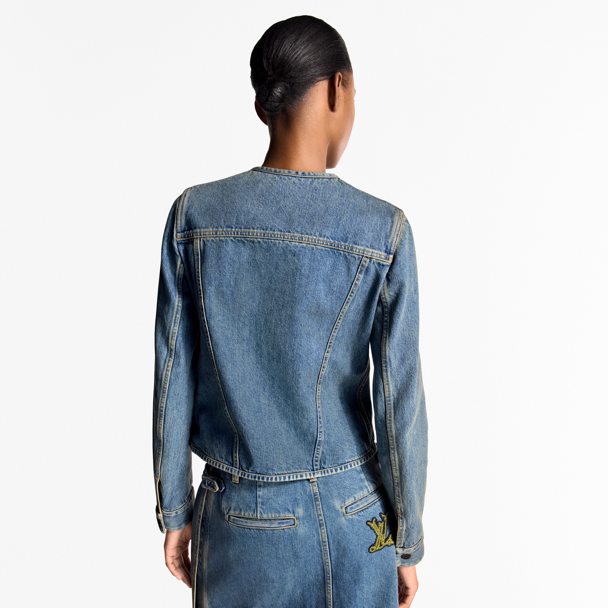  Ready-to-Wear Coats and Jackets Denim Fitted Jacket  | Louis Vuitton ® (Product zoom)