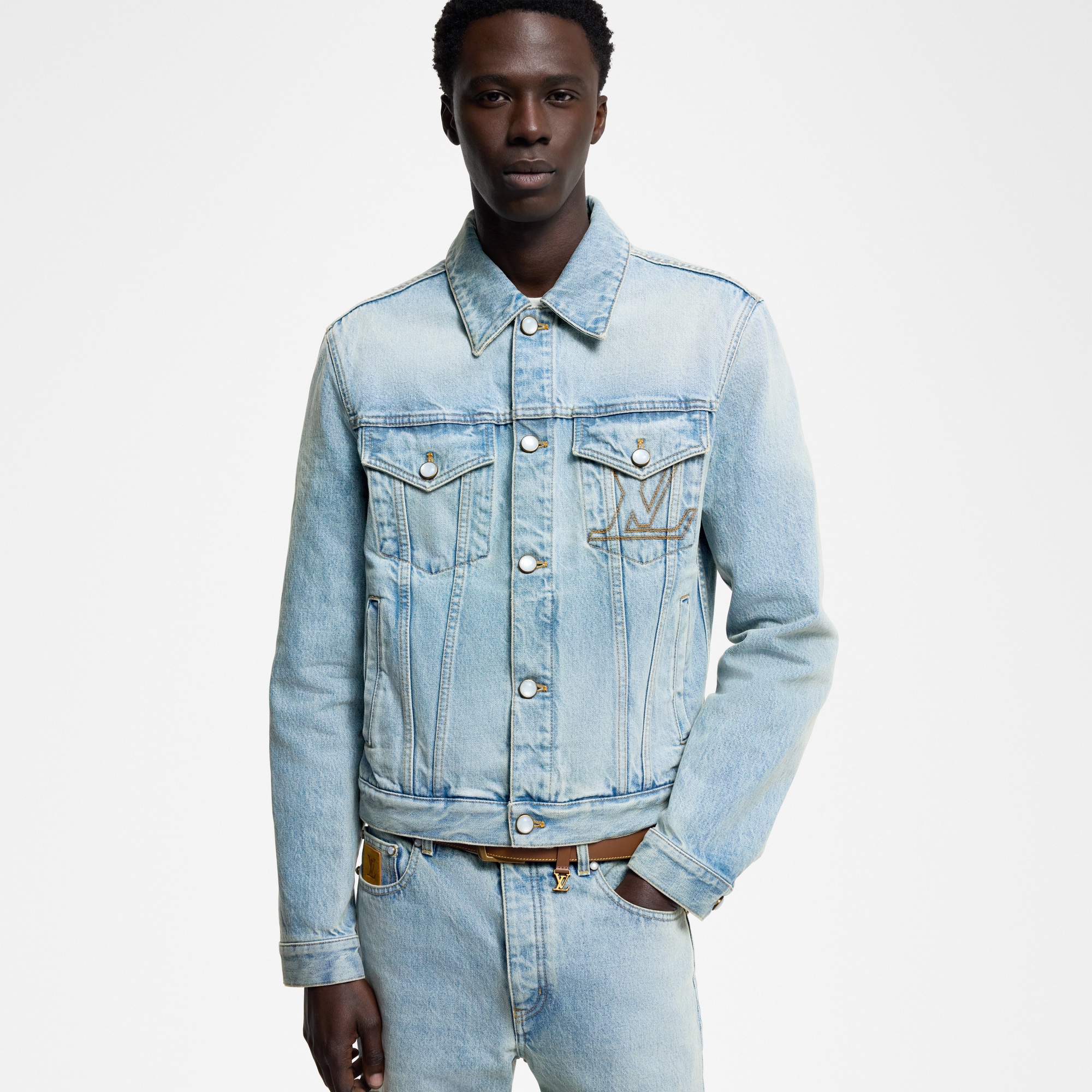  Ready-to-Wear All Ready-to-Wear Denim Trucker Jacket | Louis Vuitton ® (Product zoom)