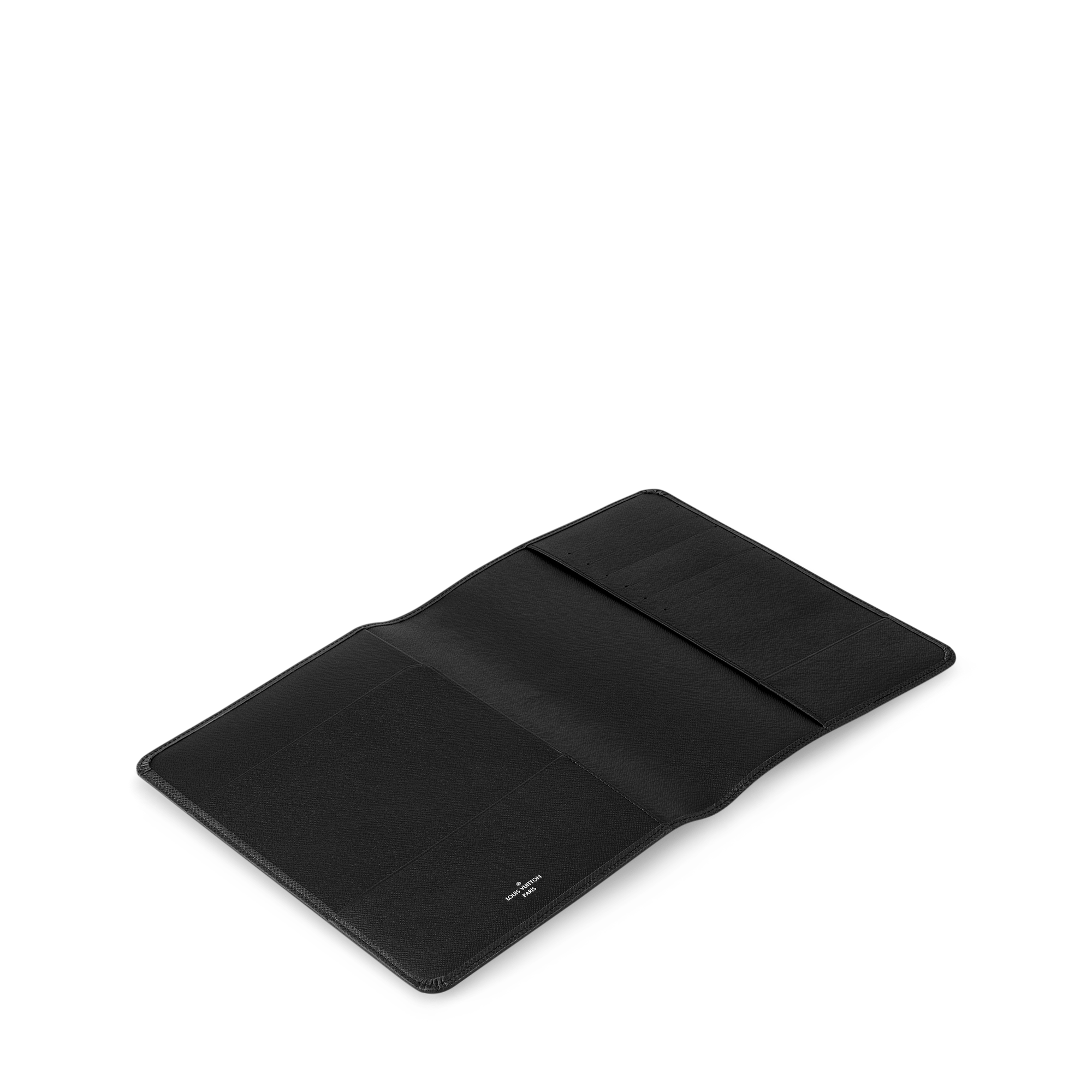 Taiga Leather Library Office and Writing Desk Agenda Cover | Louis Vuitton ® (Product zoom)
