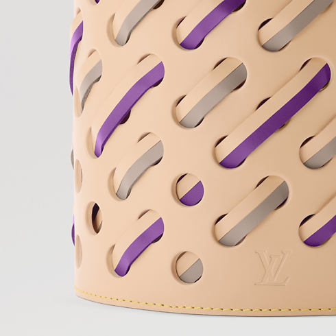 Home and Art of Dining Decoration Diago High Vase | Louis Vuitton ® (Product zoom)