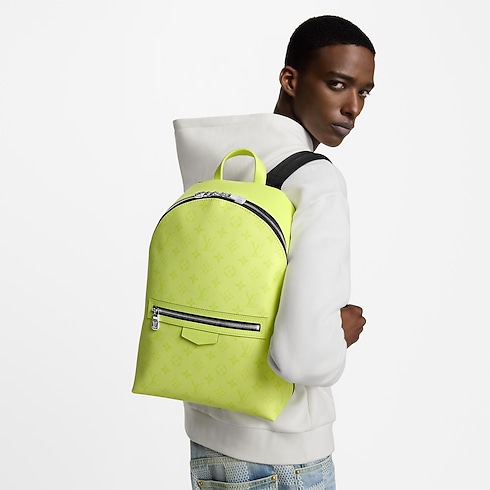 Taigarama Women's Bags Newness Discovery Slim Backpack | Louis Vuitton ® (Product zoom)