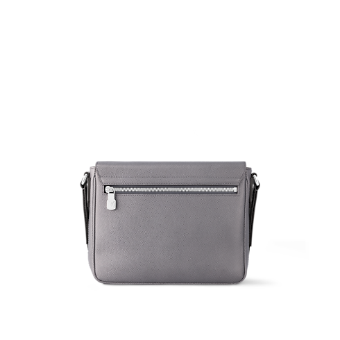 Taiga Leather Bags All Bags District PM | Louis Vuitton ® (Product zoom)
