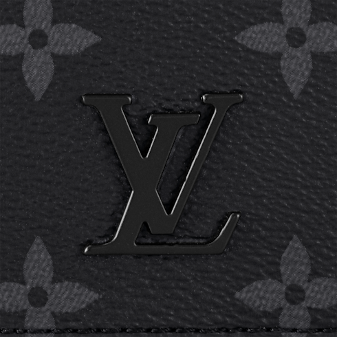 Monogram Eclipse Bags All Bags District PM | Louis Vuitton ® (Product zoom)