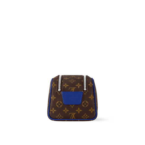 G73 Travel Travel Accessories Dopp Kit | Louis Vuitton ® (Product zoom)