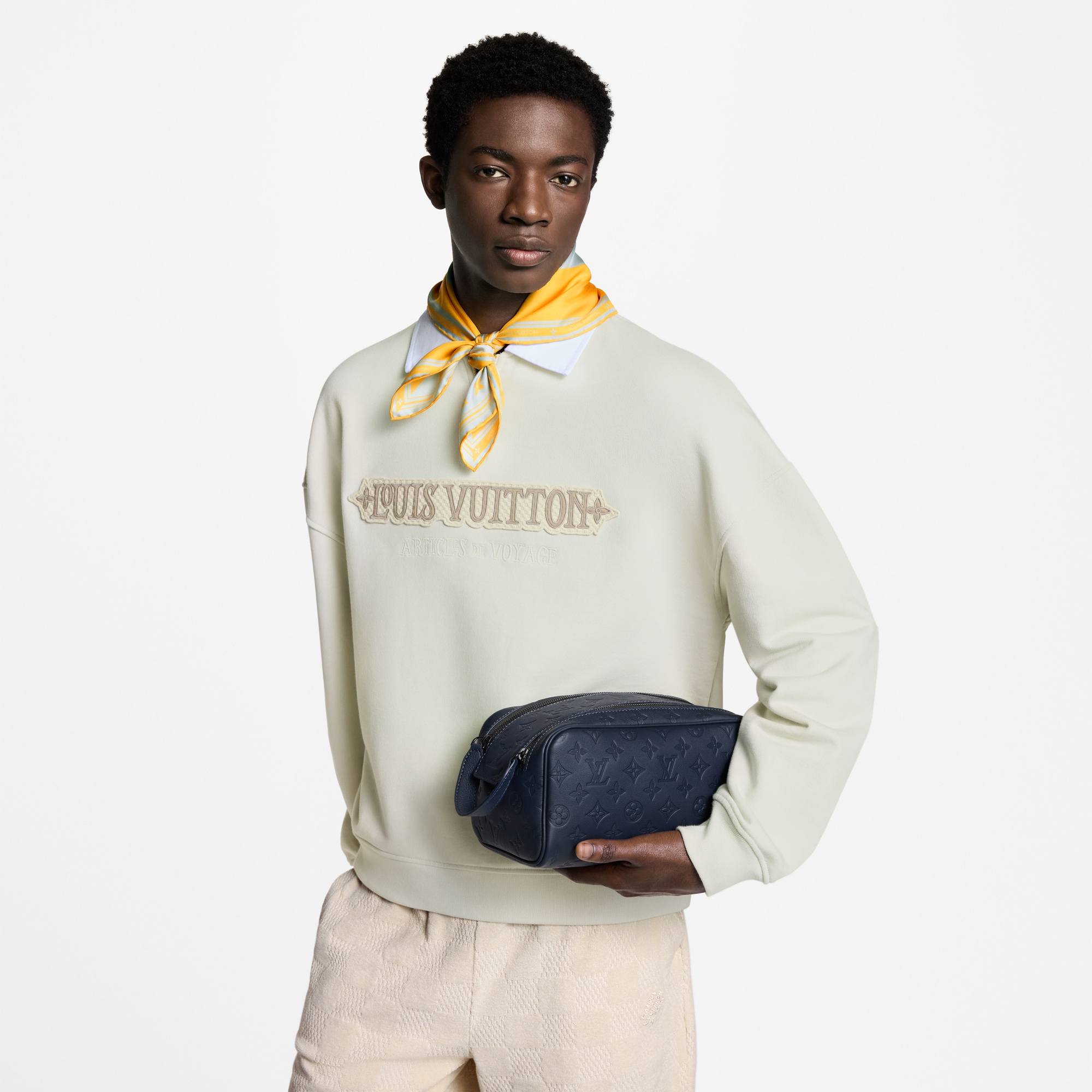 Monogram Shadow Travel Travel Accessories Dopp Kit | Louis Vuitton ® (Product zoom)