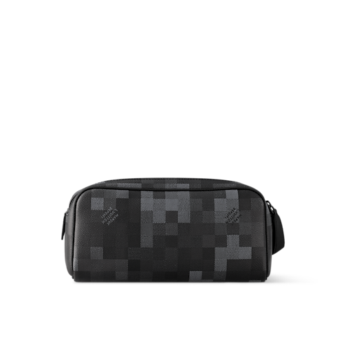 Damoflage Travel Travel Accessories Dopp Kit | Louis Vuitton ® (Product zoom)