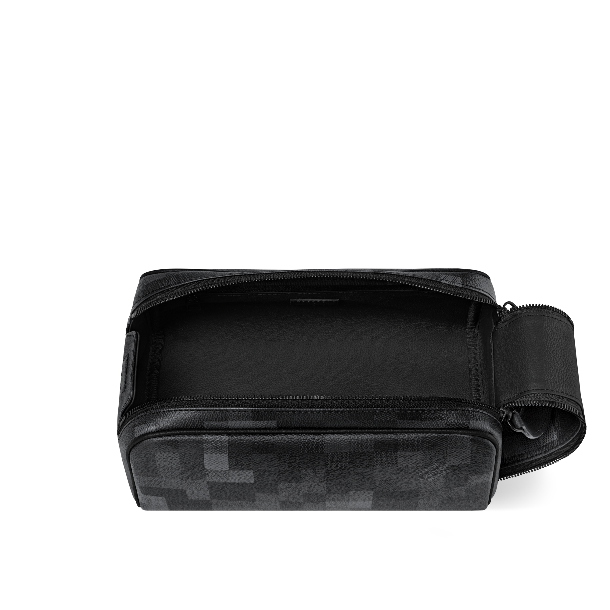 D16 Travel Travel Accessories Dopp Kit | Louis Vuitton ® (Product zoom)