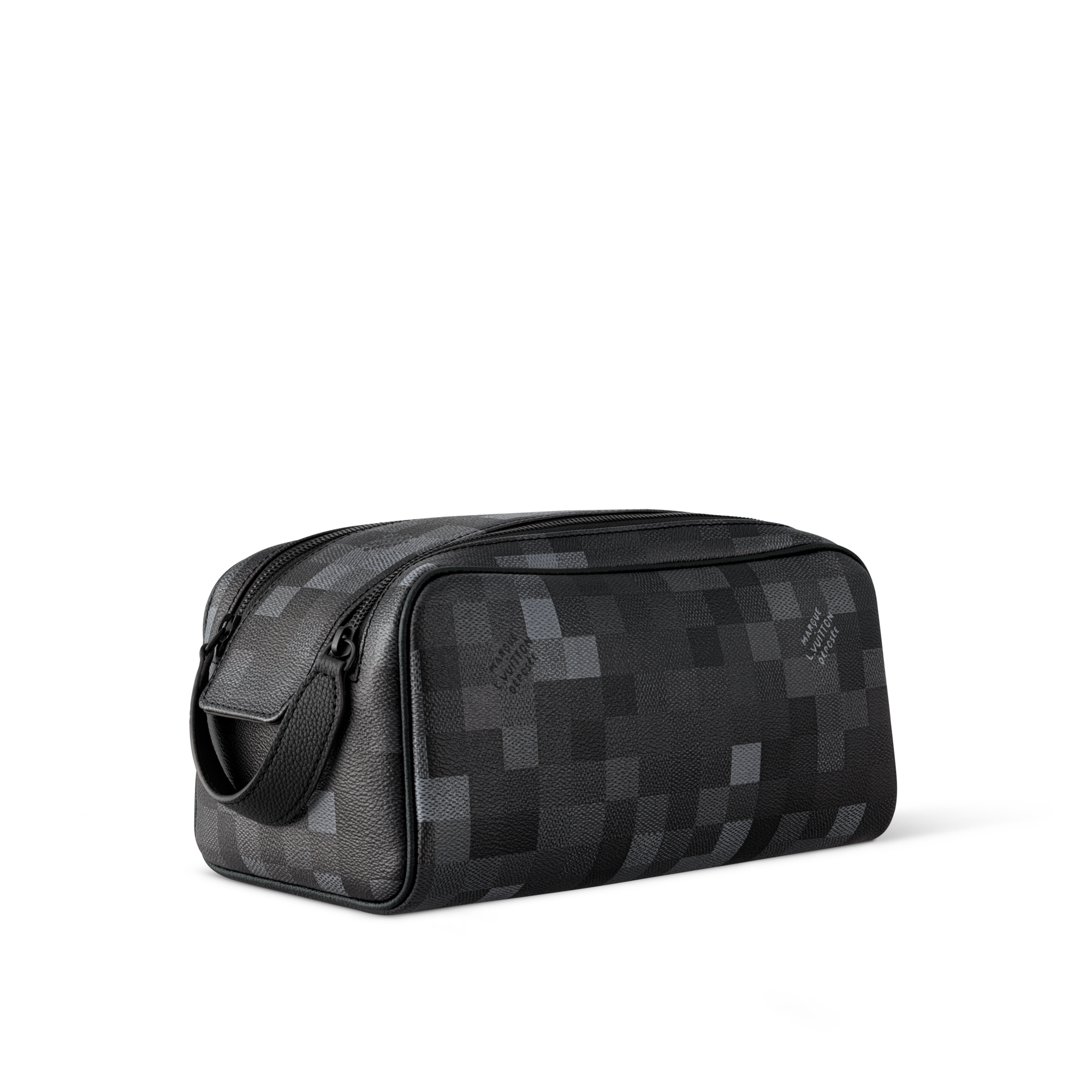 D16 Travel Travel Accessories Dopp Kit | Louis Vuitton ® (Product zoom)