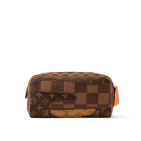 Other Canvas Travel Travel Accessories Dopp Kit | Louis Vuitton ® (Product zoom)