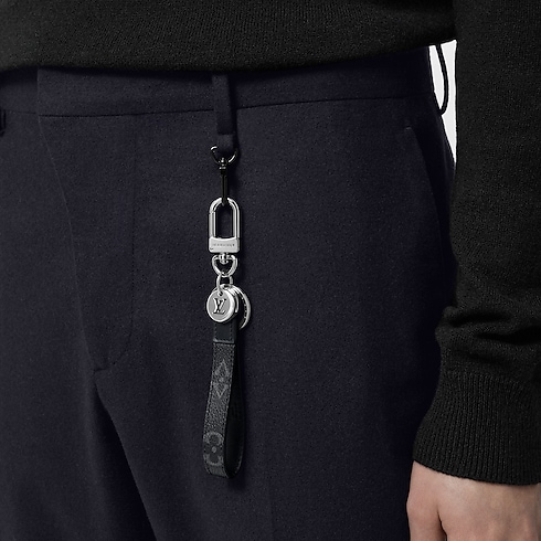 S00 Accessories Key Holders and Bag Charms Dragonne Bag Charm & Key Holder | Louis Vuitton ® (Product zoom)