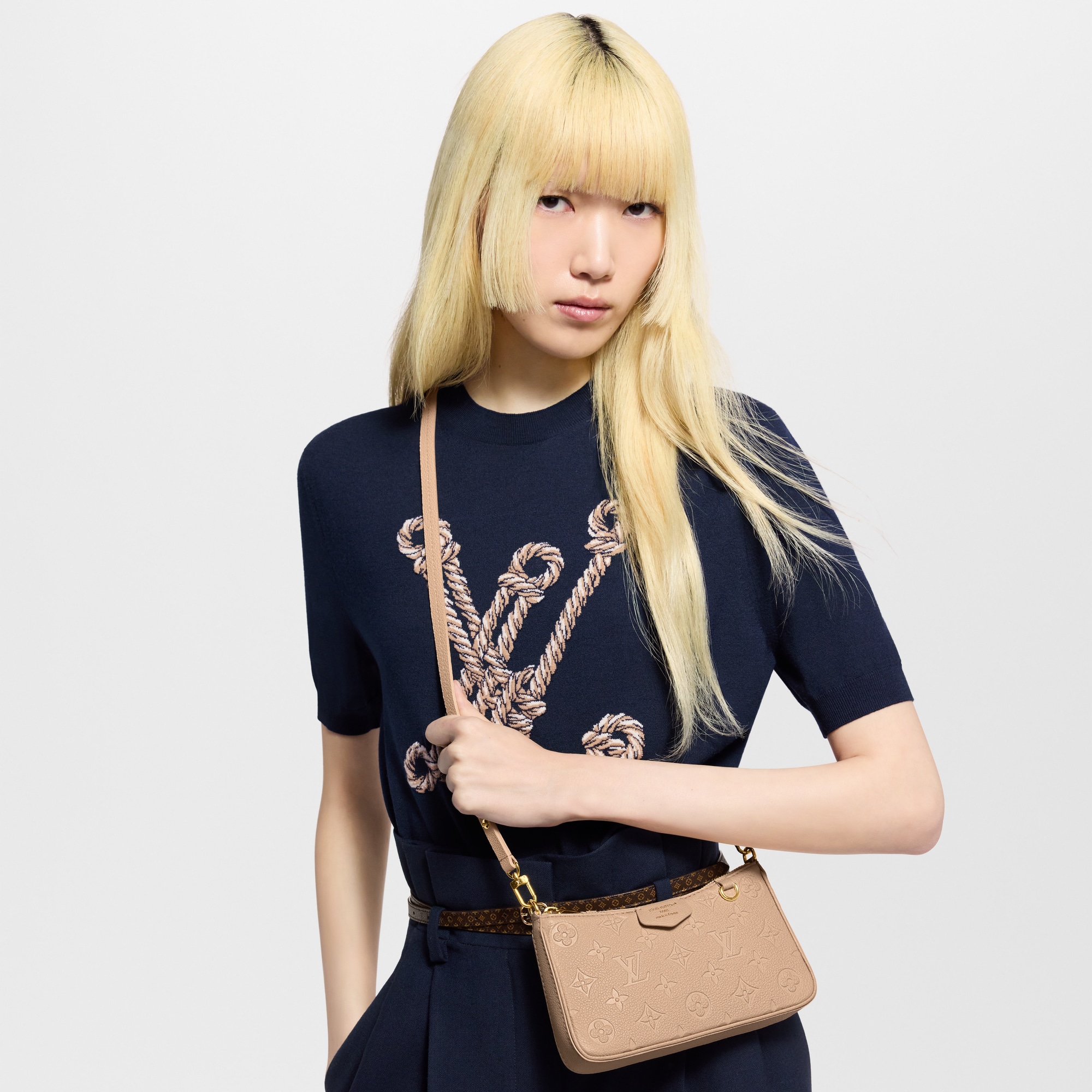 Monogram Empreinte Leather Small Leather Goods All Small Leather Goods Easy Pouch | Louis Vuitton ® (Product zoom)