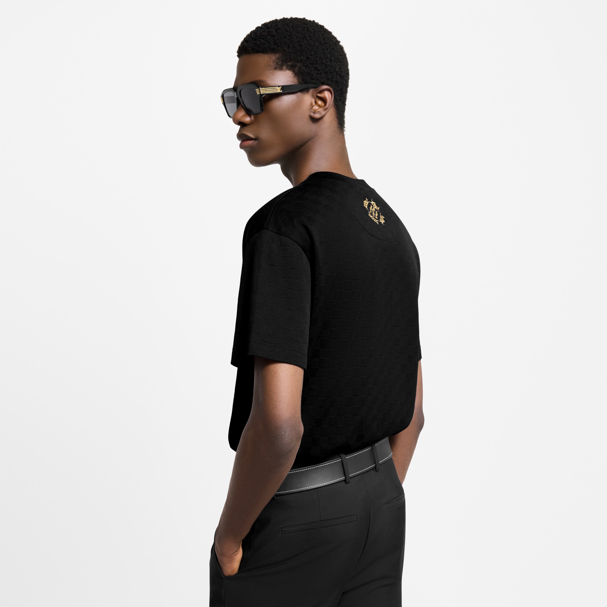 Ready-to-Wear T-Shirts and Polos Embellished Damier Pique T-Shirt | Louis Vuitton ® (Product zoom)