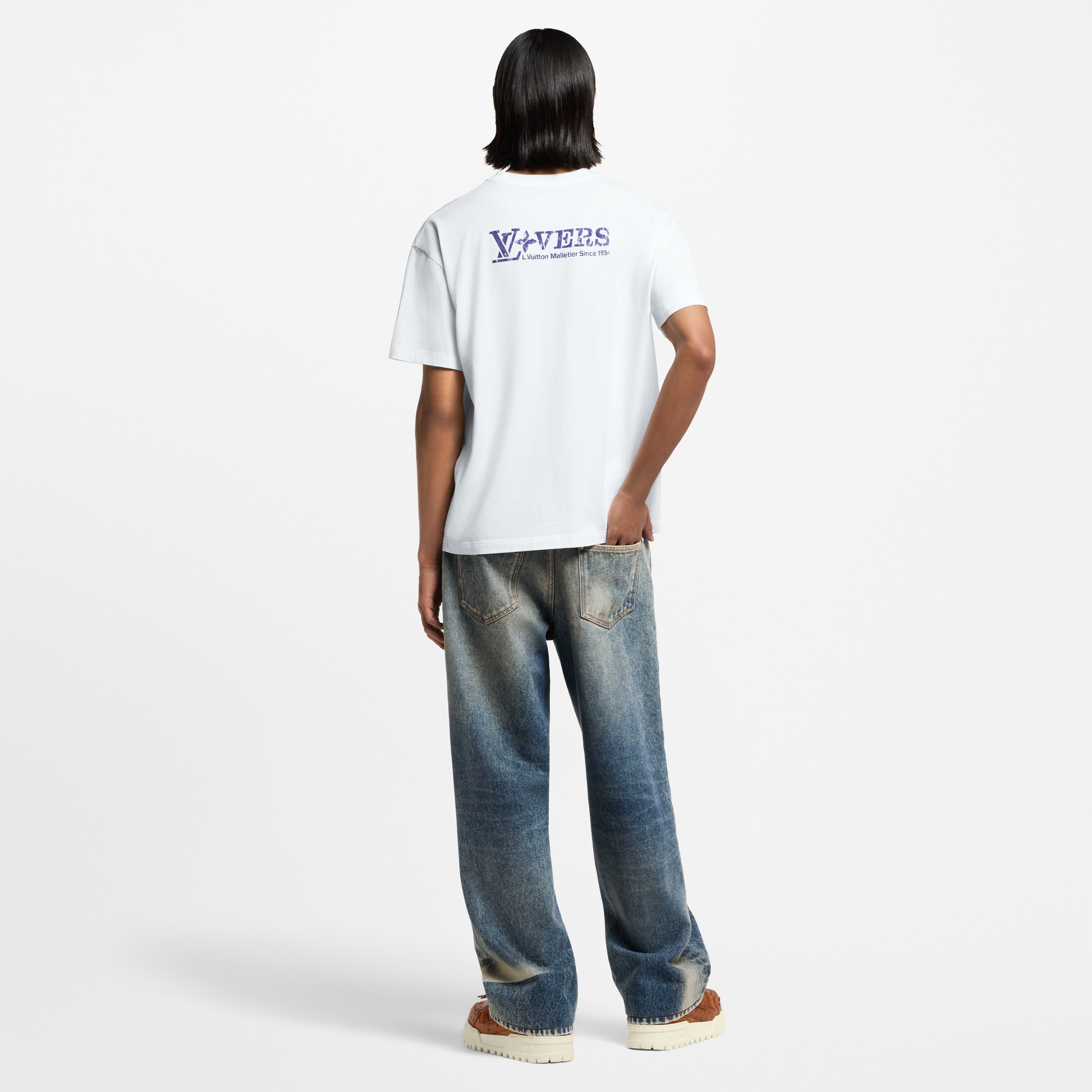  Ready-to-Wear T-Shirts and Polos Embellished Graphic Cotton T-Shirt | Louis Vuitton ® (Product zoom)