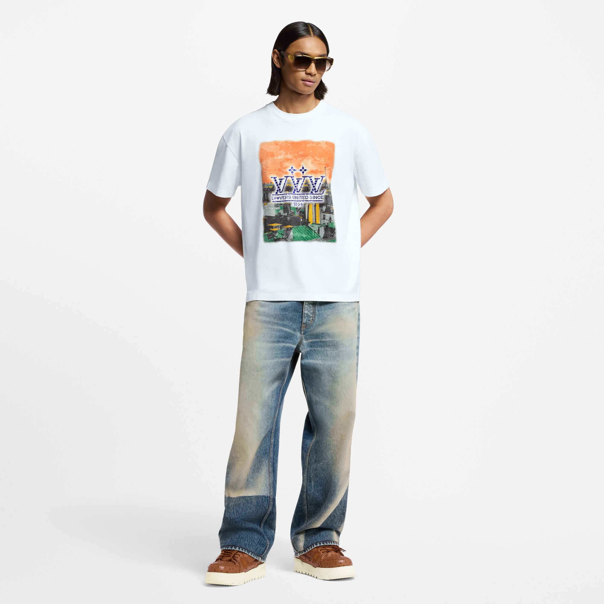  Ready-to-Wear T-Shirts and Polos Embellished Graphic Cotton T-Shirt | Louis Vuitton ® (Product zoom)