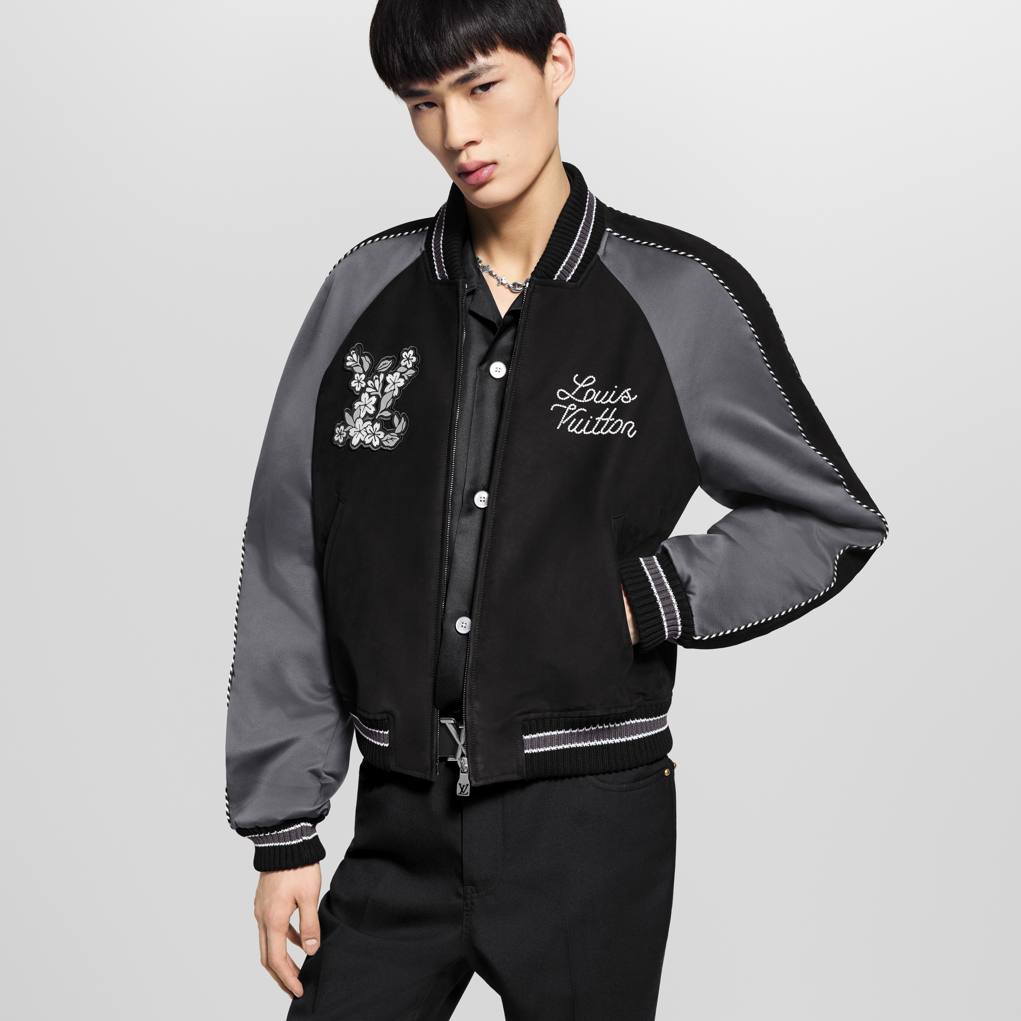  Ready-to-Wear Coats and Outerwear Embellished Mix Leather Blouson | Louis Vuitton ® (Product zoom)