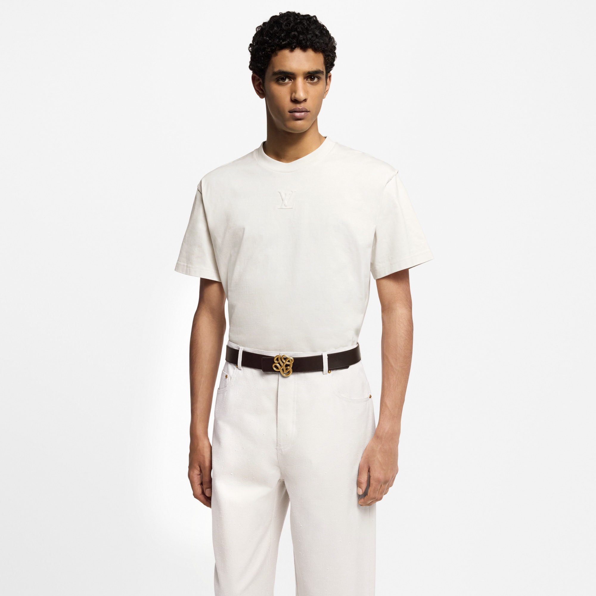  Ready-to-Wear T-Shirts and Polos Embossed LV T-Shirt | Louis Vuitton ® (Product zoom)