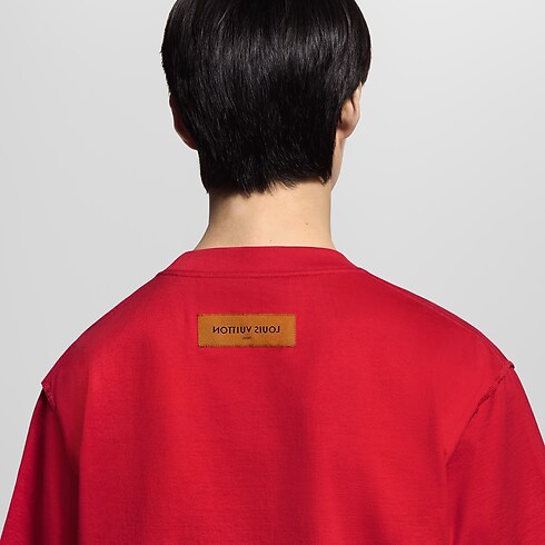 Ready-to-Wear T-Shirts and Polos Embossed LV T-Shirt | Louis Vuitton ® (Product zoom)