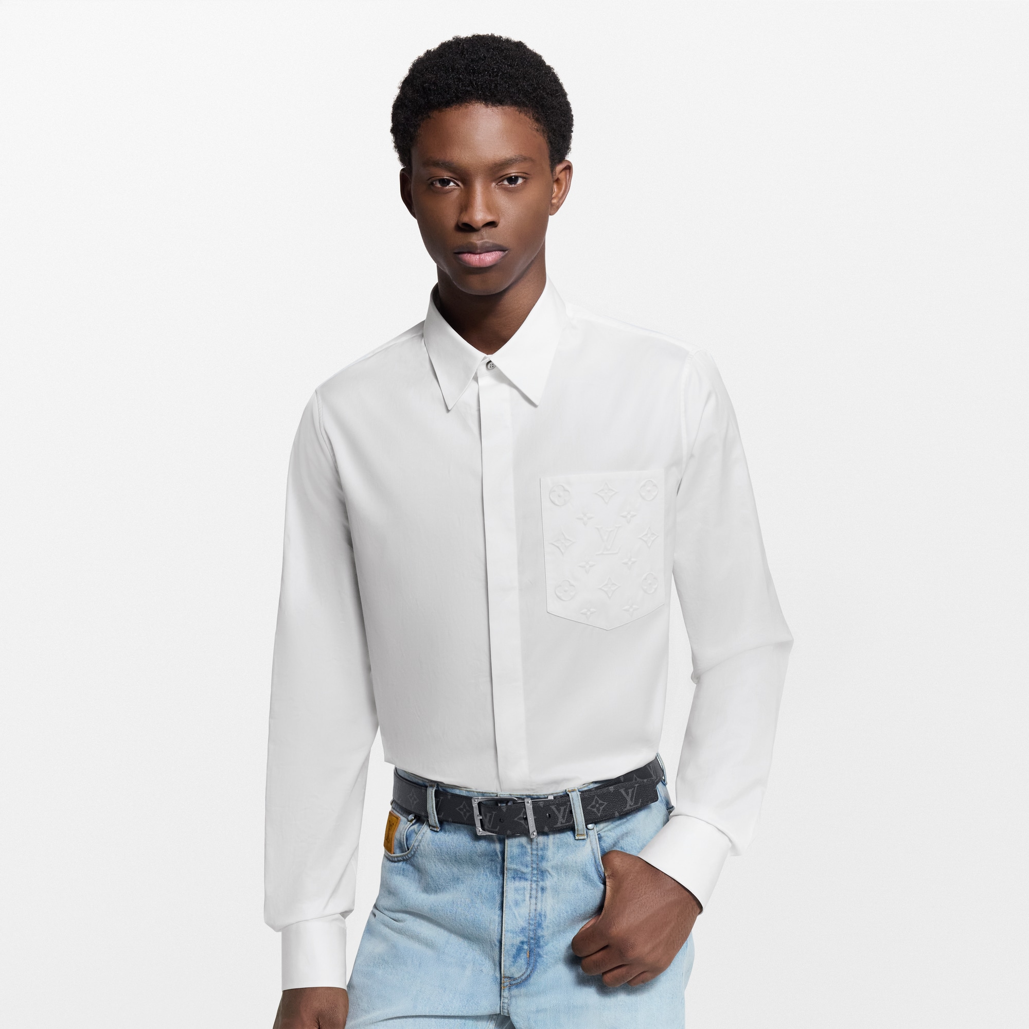  Ready-to-Wear T-Shirts and Polos Embossed Pocket Long-Sleeved Shirt | Louis Vuitton ® (Product zoom)