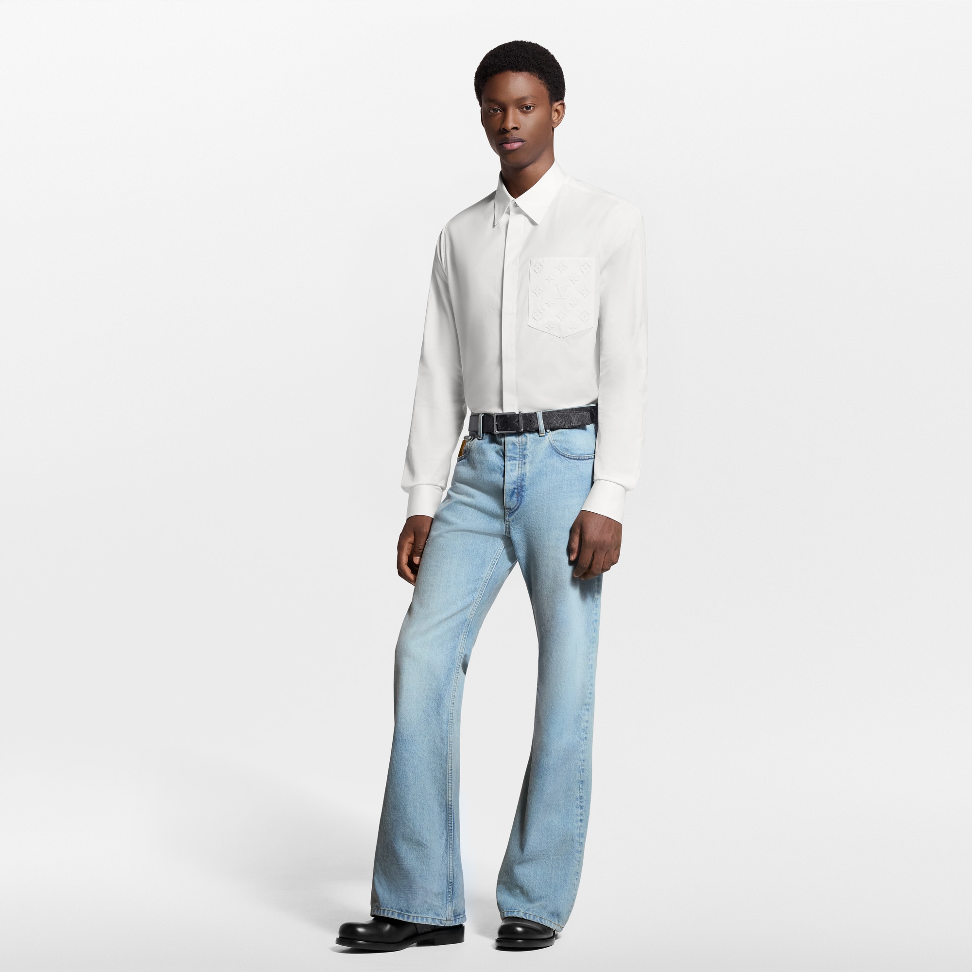  Ready-to-Wear T-Shirts and Polos Embossed Pocket Long-Sleeved Shirt | Louis Vuitton ® (Product zoom)
