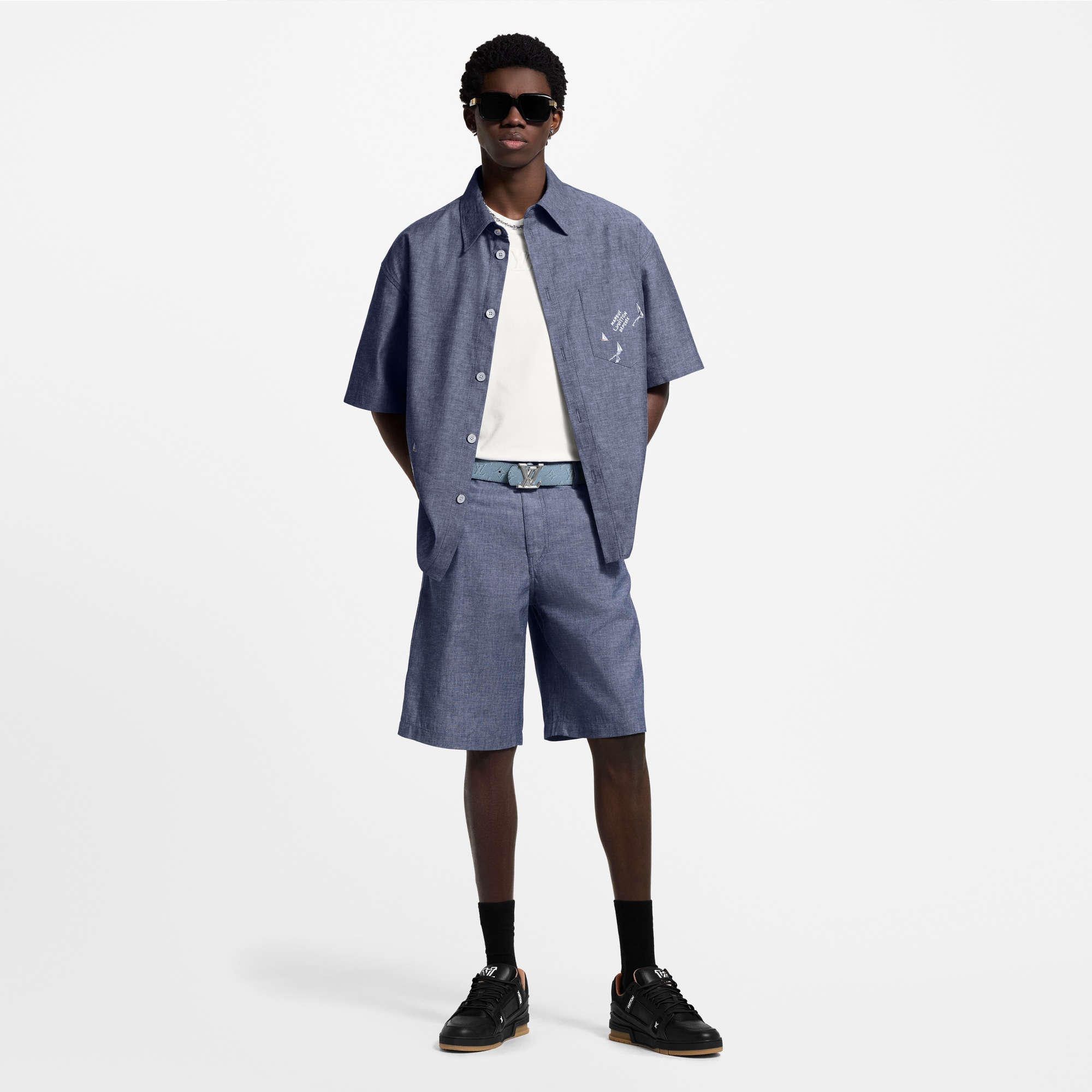  Ready-to-Wear Denim Embroidered Chambray Shorts | Louis Vuitton ® (Product zoom)