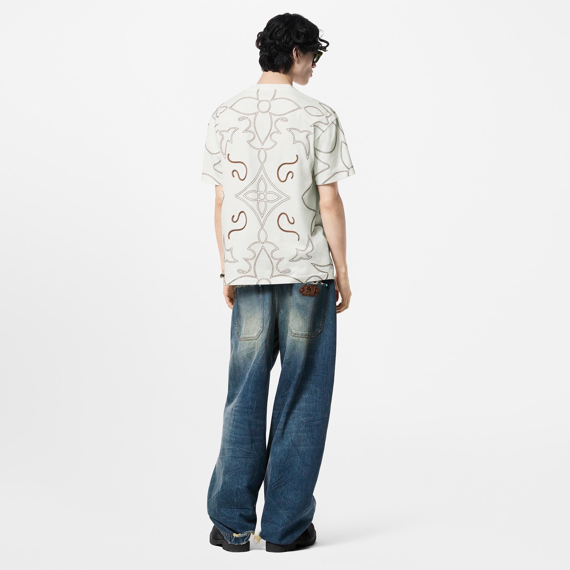  Ready-to-Wear T-Shirts and Polos Embroidered Cotton T-Shirt | Louis Vuitton ® (Product zoom)