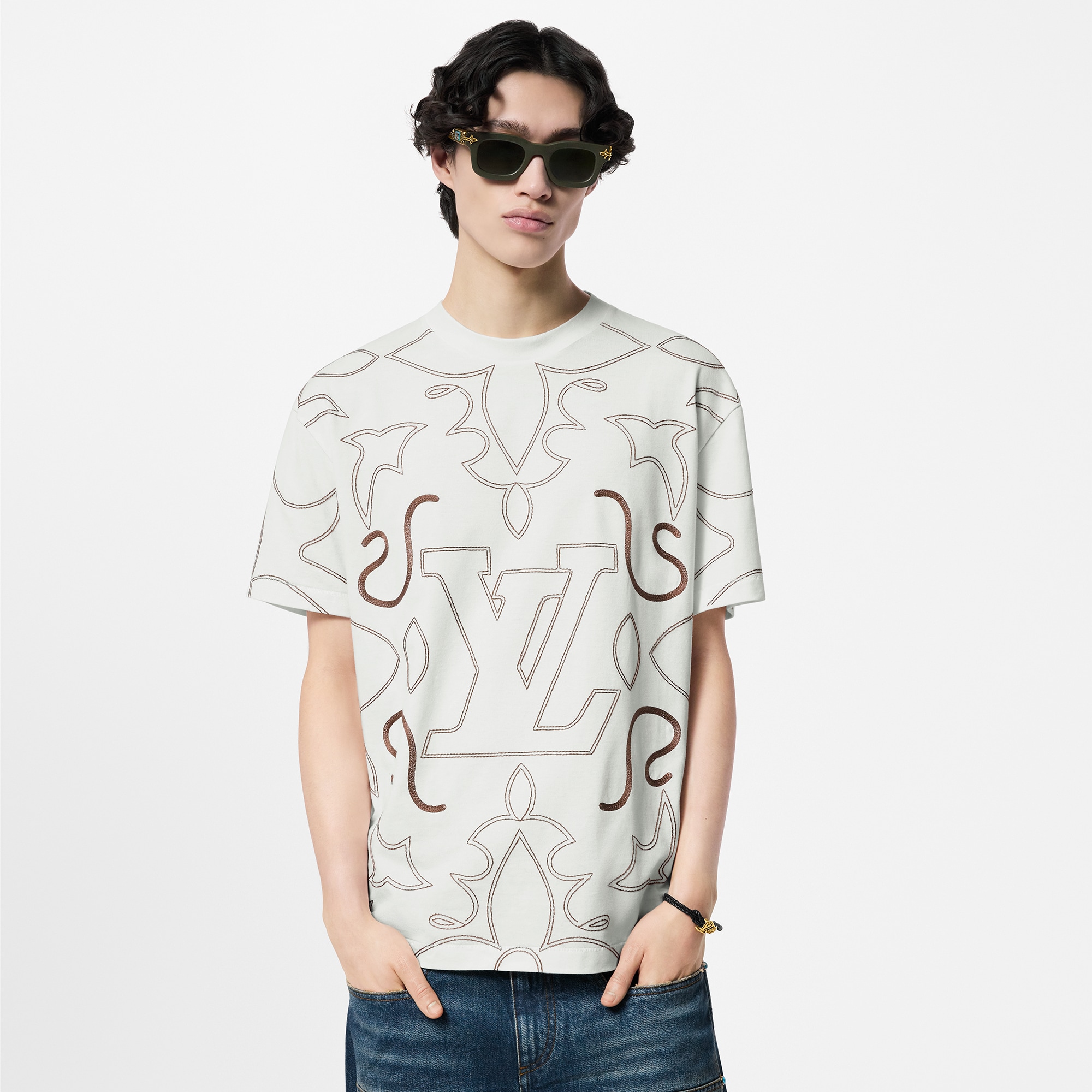  Ready-to-Wear T-Shirts and Polos Embroidered Cotton T-Shirt | Louis Vuitton ® (Product zoom)