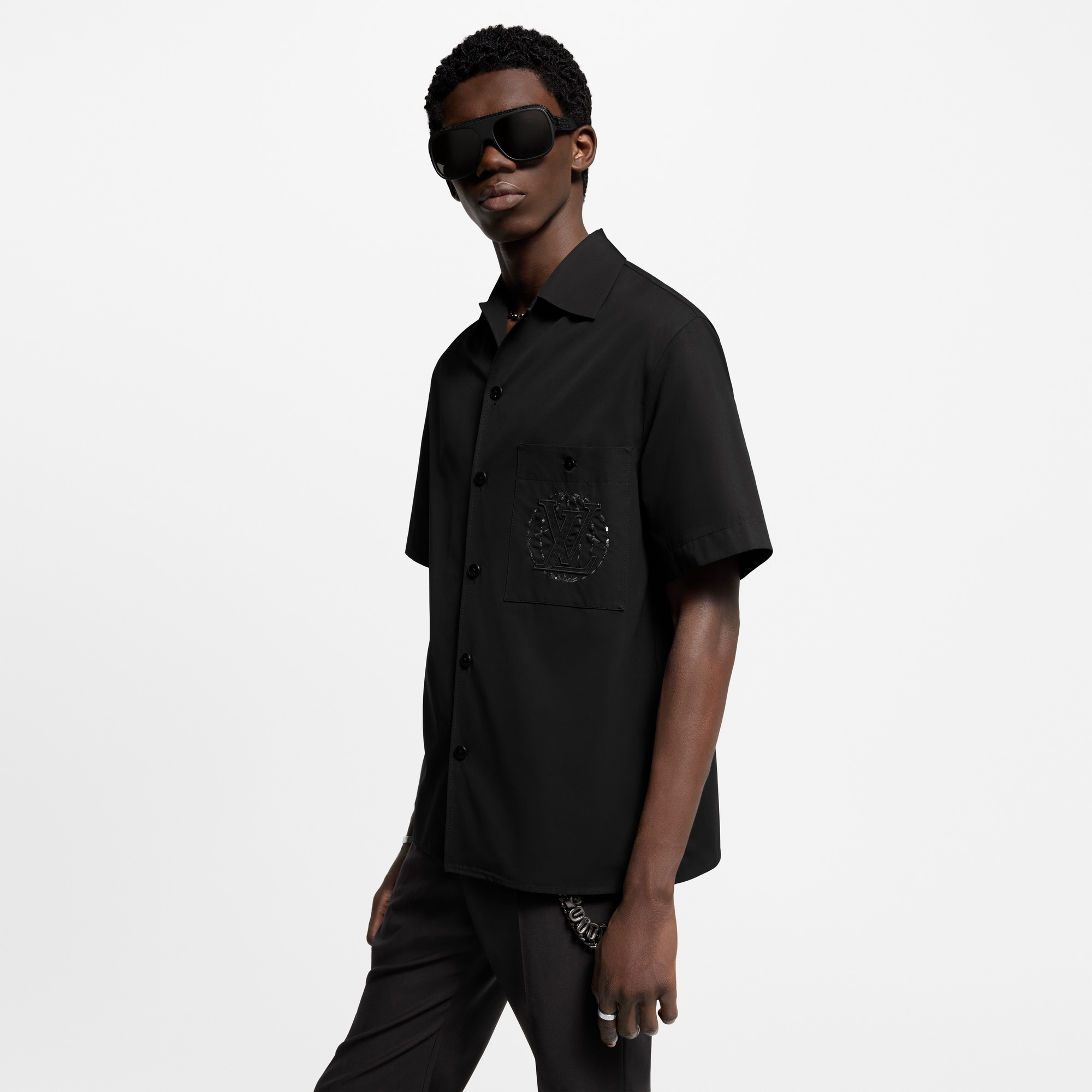  Ready-to-Wear Shirts Embroidered Short-Sleeved Cotton Shirt | Louis Vuitton ® (Product zoom)