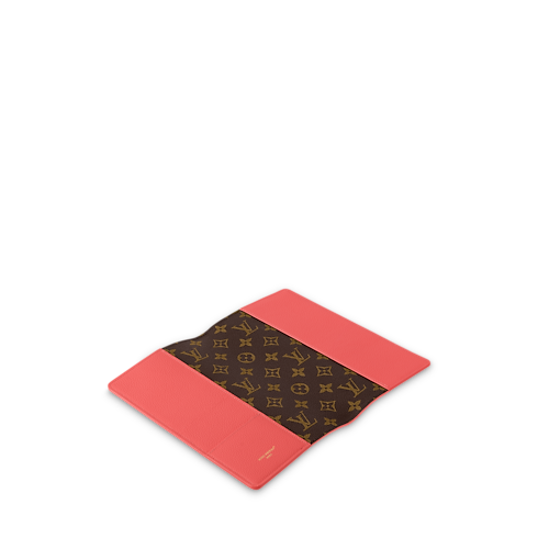 Library Office and Writing Emily Notebook Cover MM | Louis Vuitton ® (Product zoom)