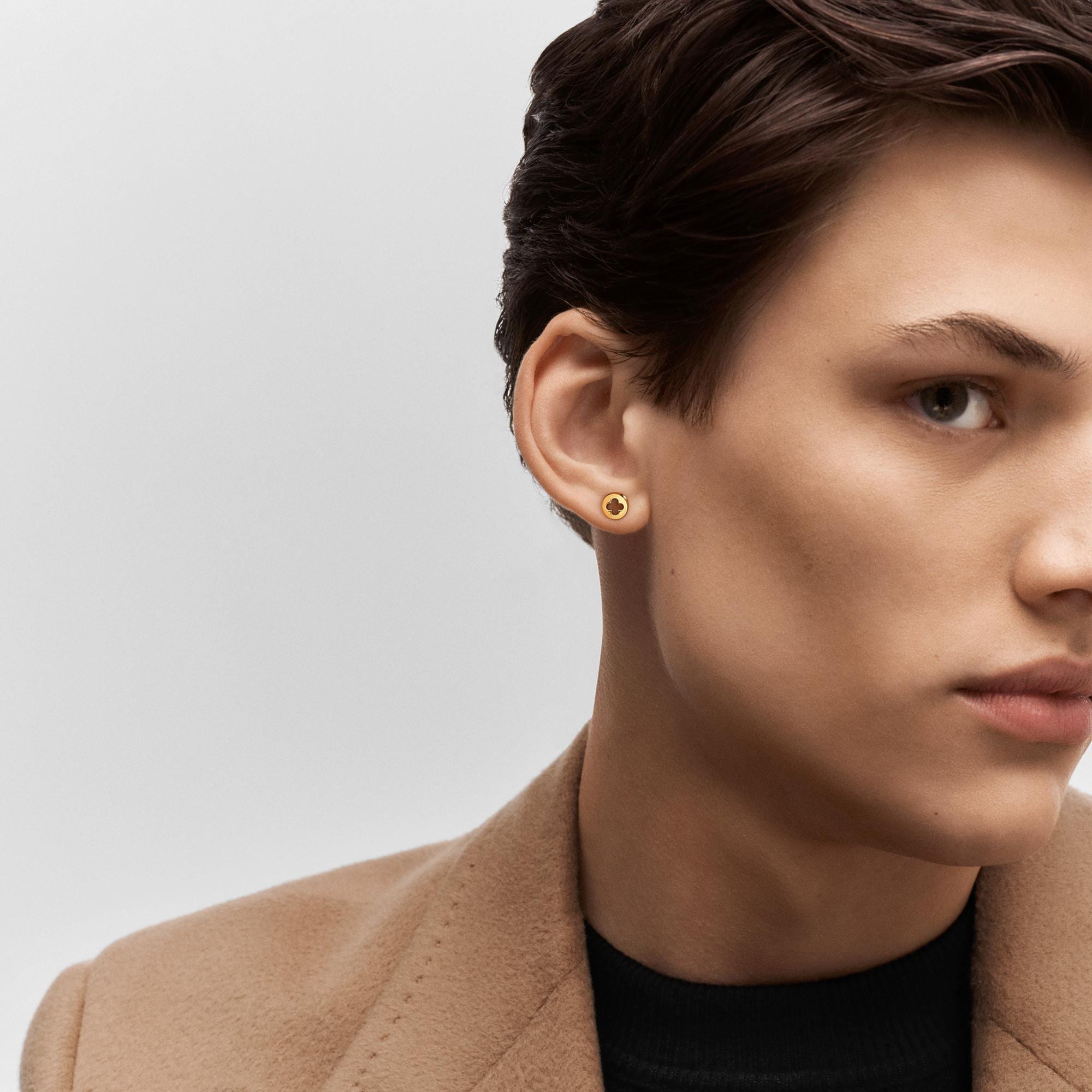  Categories All Fine Jewelry Empreinte Ear Studs, Yellow Gold | Louis Vuitton ® (Product zoom)