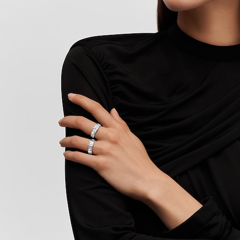 Discontinued Product Obs 12 Empreinte Ring, White Gold | Louis Vuitton ® (Product zoom)