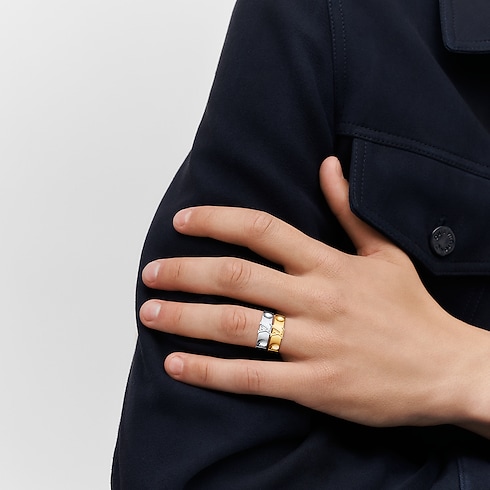 Discontinued Product Obs 12 Empreinte Ring, Yellow Gold | Louis Vuitton ® (Product zoom)