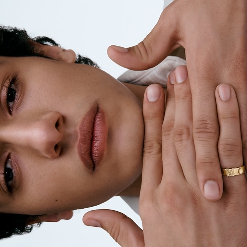 Discontinued Product Obs 12 Empreinte Ring, Yellow Gold | Louis Vuitton ® (Product zoom)