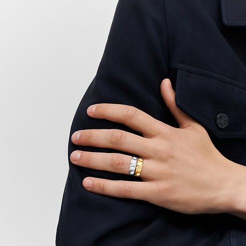 Discontinued Product Obs 12 Empreinte Ring, Yellow Gold | Louis Vuitton ® (Product zoom)