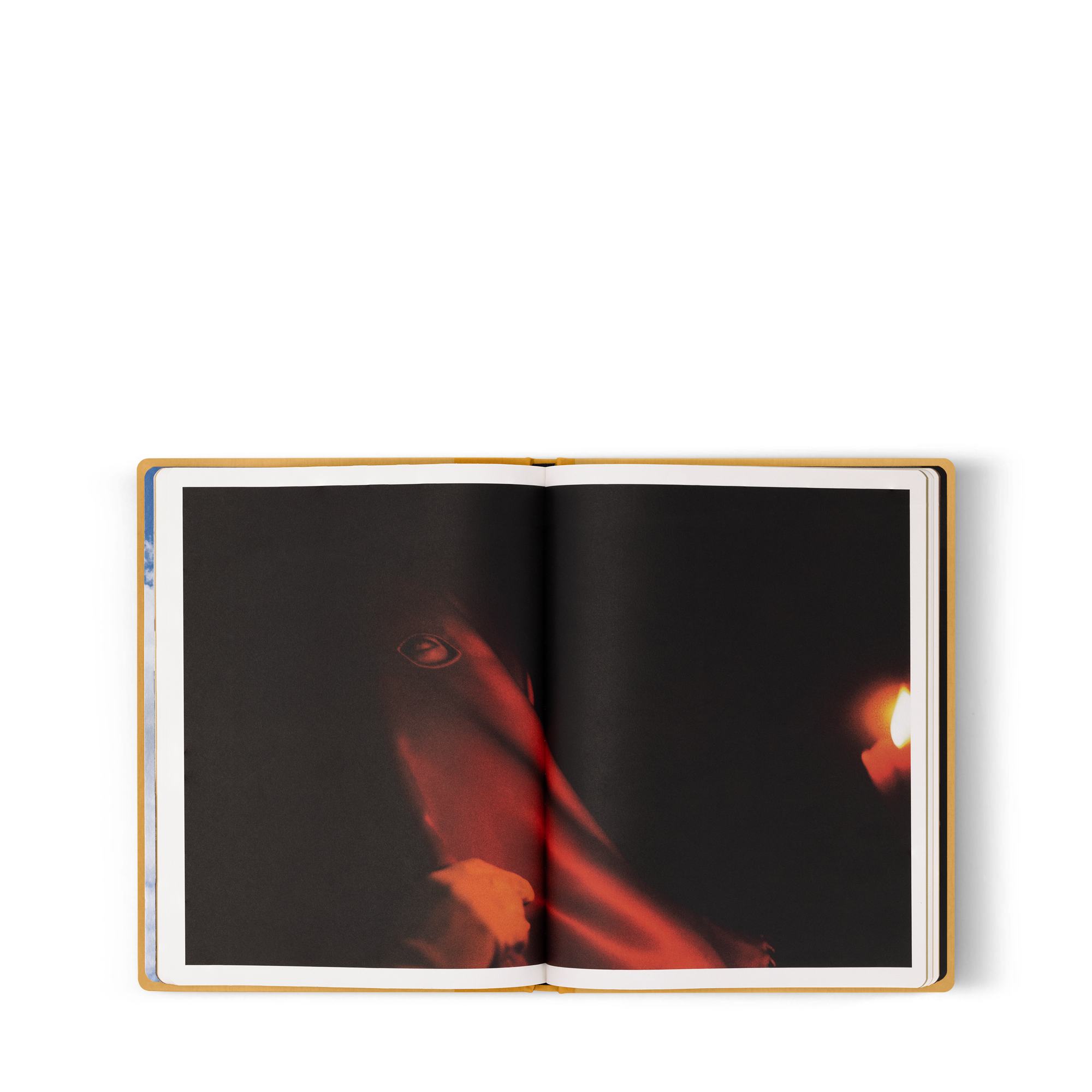  Library Fashion Eye Fashion Eye Cordoba By Miles Aldridge | Louis Vuitton ® (Product zoom)
