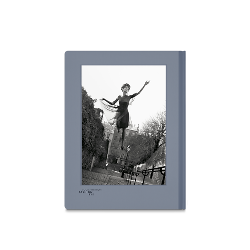 Library Fashion Eye Fashion Eye Paris by Melvin Sokolsky | Louis Vuitton ® (Product zoom)