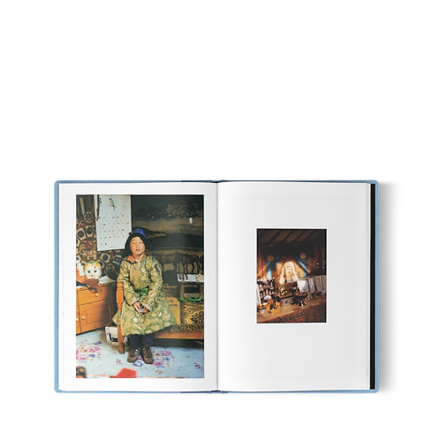 Library Fashion Eye Fashion Eye Trans-siberian By Coco Capitàn | Louis Vuitton ® (Product zoom)