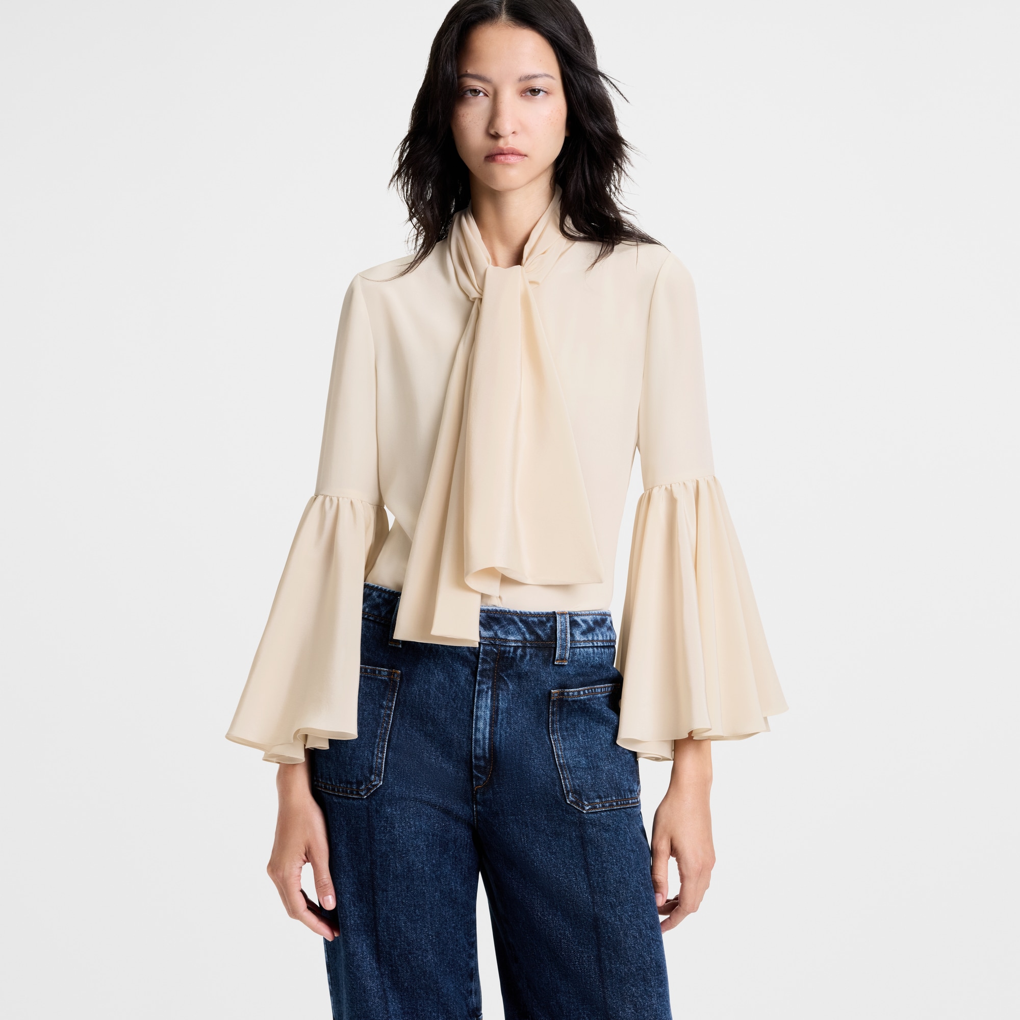  Ready-to-Wear Tops Flared Sleeve Lavallière Blouse | Louis Vuitton ® (Product zoom)