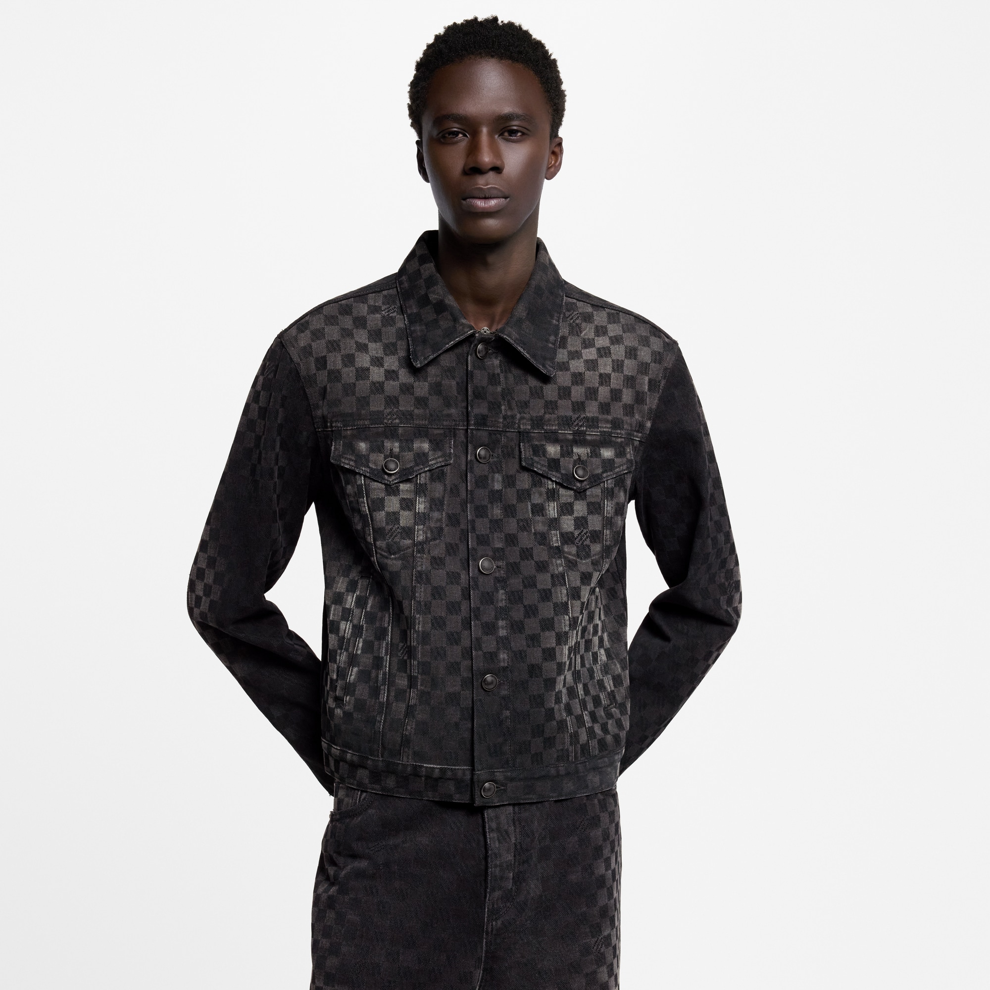  Ready-to-Wear Coats and Outerwear Flocked Damier Denim Trucker Jacket | Louis Vuitton ® (Product zoom)