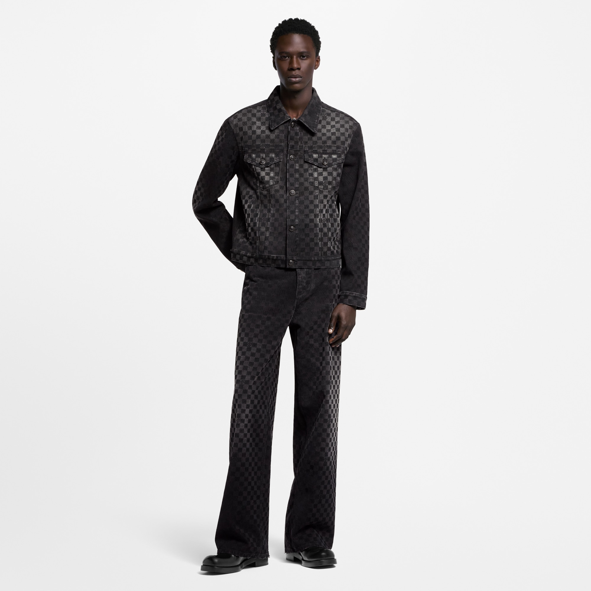  Ready-to-Wear Coats and Outerwear Flocked Damier Denim Trucker Jacket | Louis Vuitton ® (Product zoom)