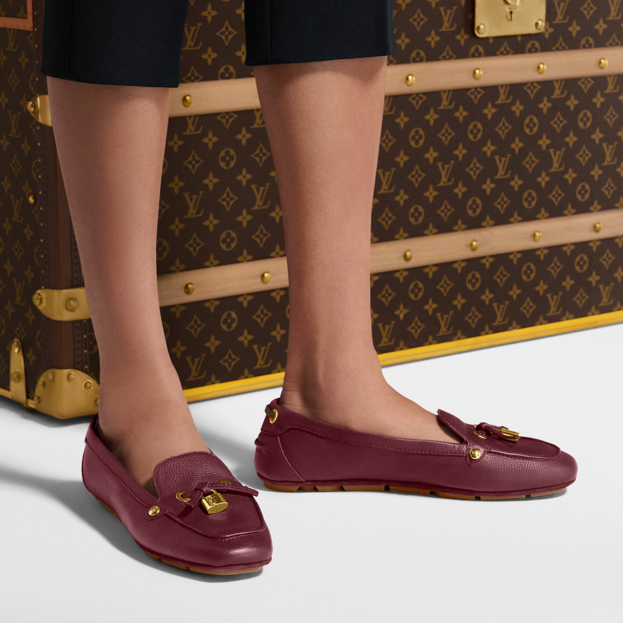  Shoes Loafers and Ballerinas Flore Car Shoe | Louis Vuitton ® (Product zoom)