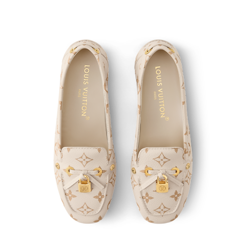 Shoes Loafers and Ballerinas Flore Car Shoe | Louis Vuitton ® (Product zoom)