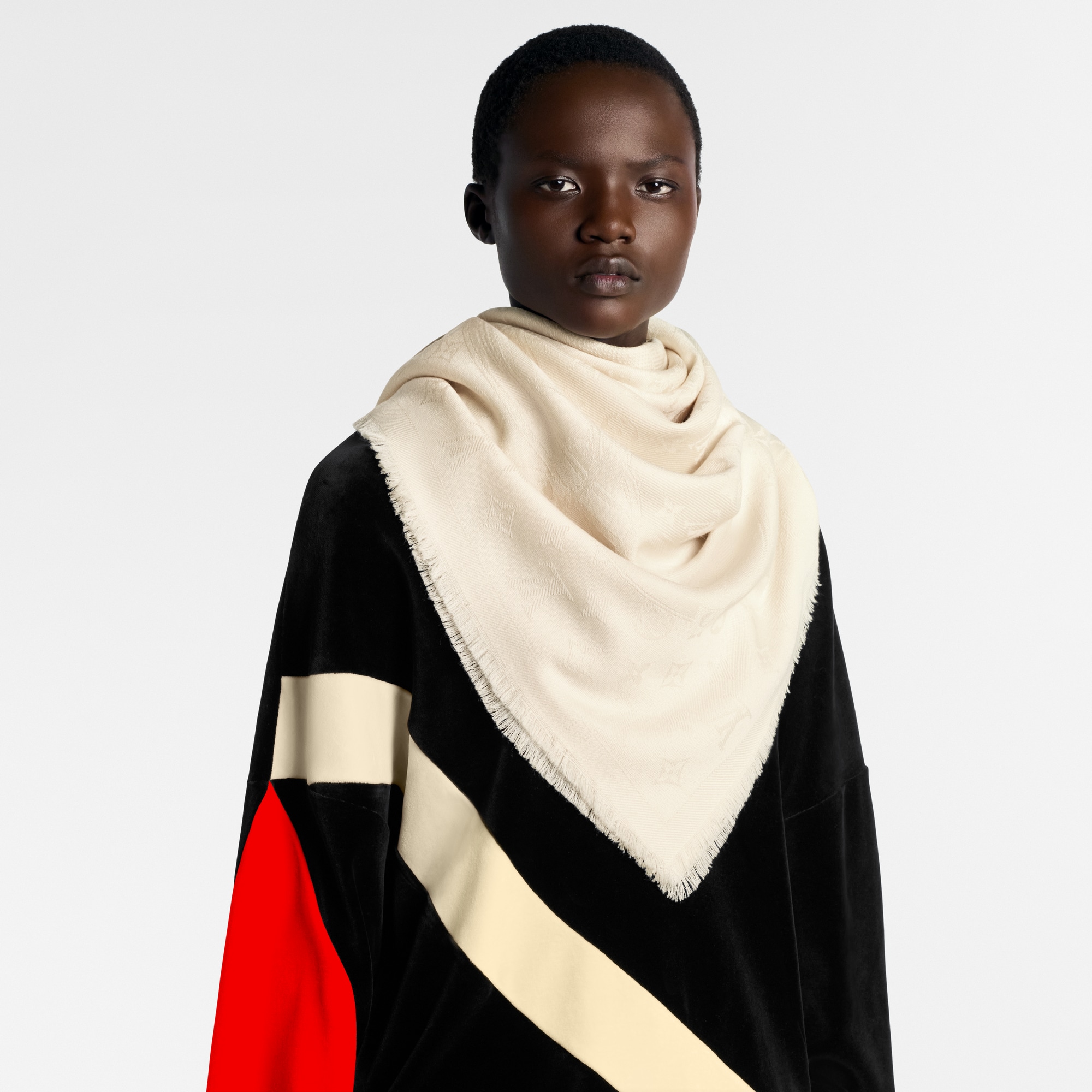 S00 Accessories Shawls and Stoles Flower And Straps Shawl | Louis Vuitton ® (Product zoom)