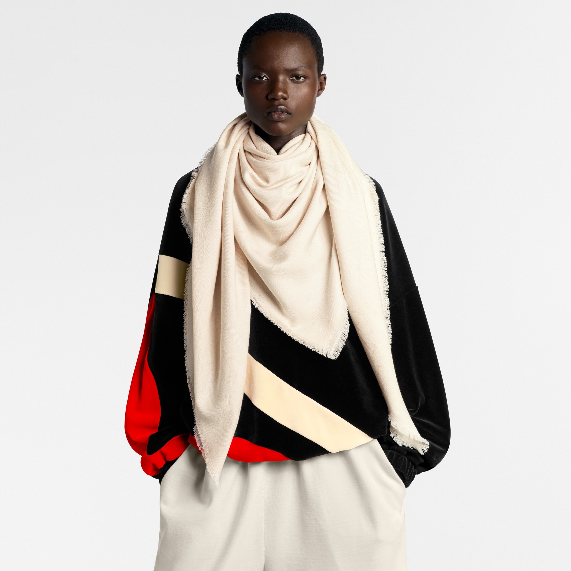 S00 Accessories Shawls and Stoles Flower And Straps Shawl | Louis Vuitton ® (Product zoom)
