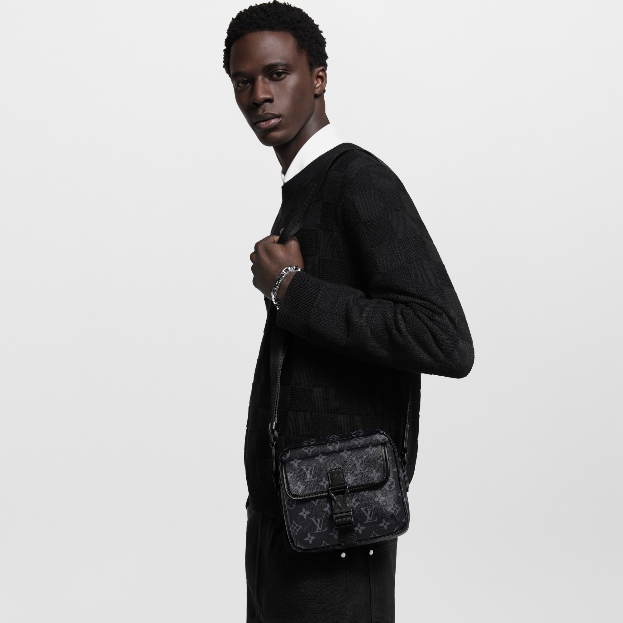 Monogram Eclipse Canvas Bags All Bags Getaway Messenger | Louis Vuitton ® (Product zoom)